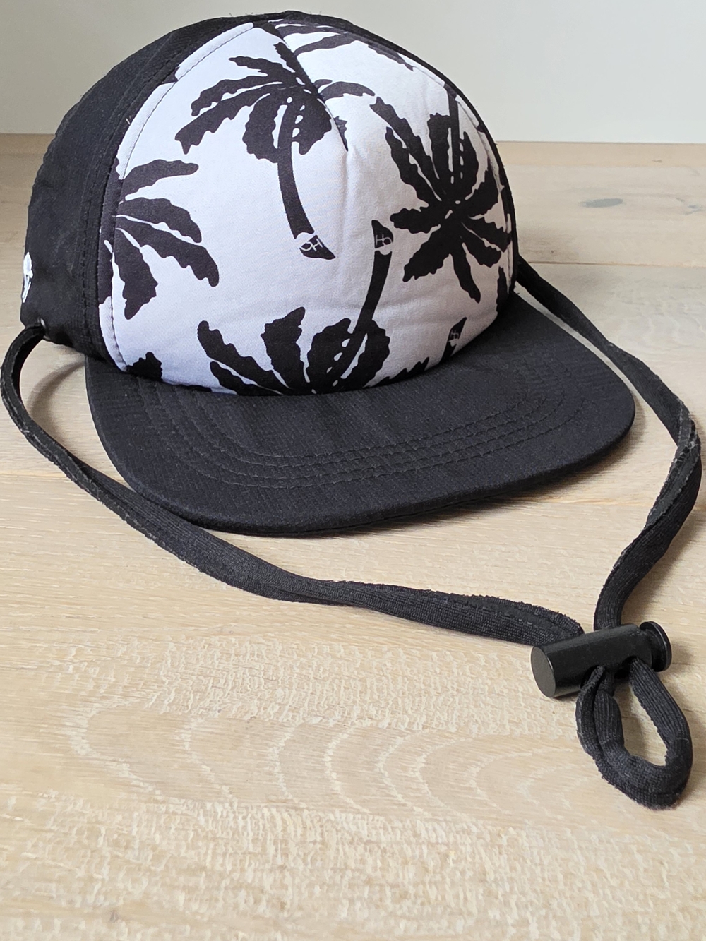 George Hate Kids Black & White Palm-Print Sun Cap with Adjustable Chin Strap M/L